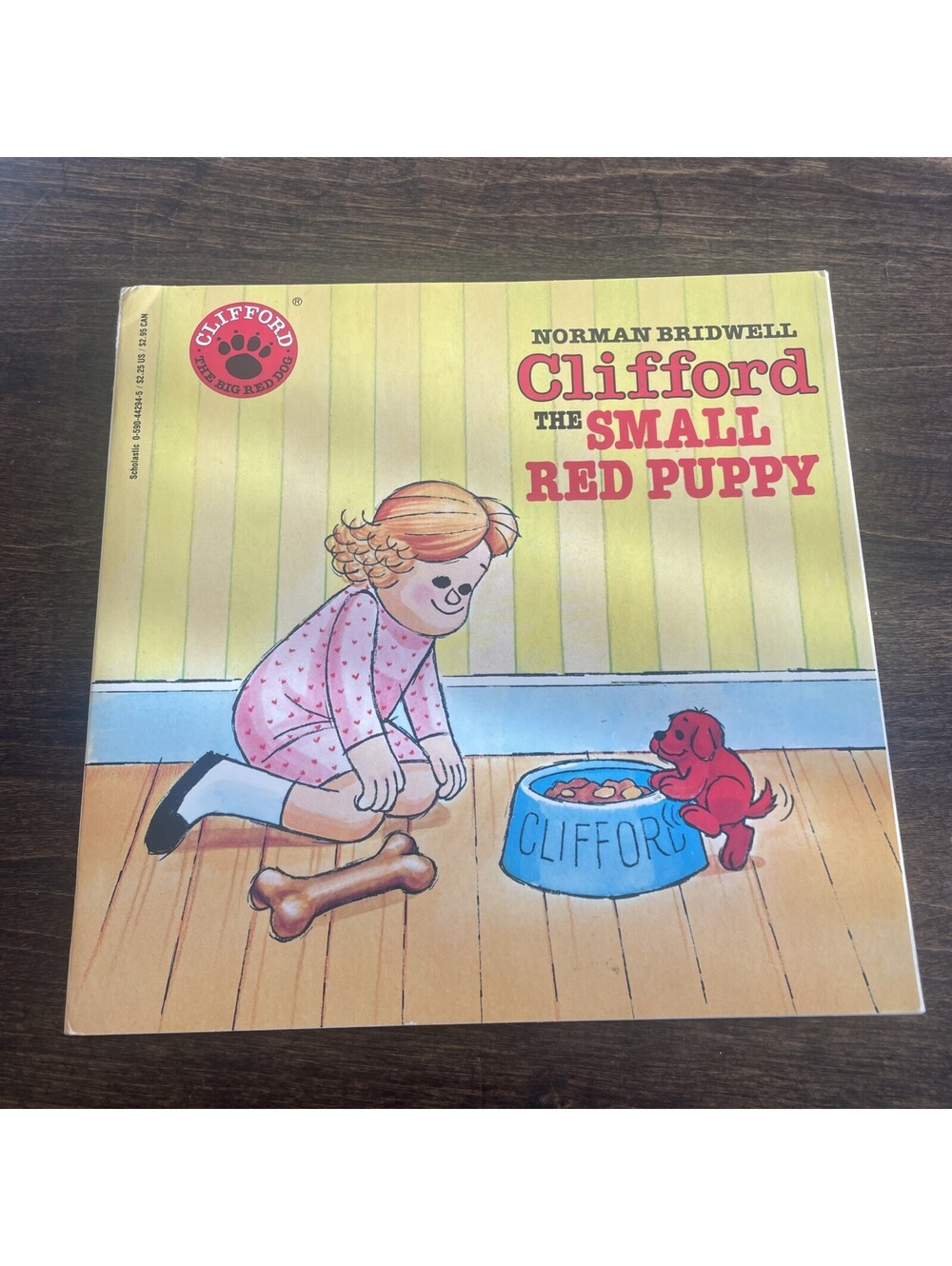 Clifford the Small Red Puppy (Classic Storybook) by Norman Bridwell (1985, Trade